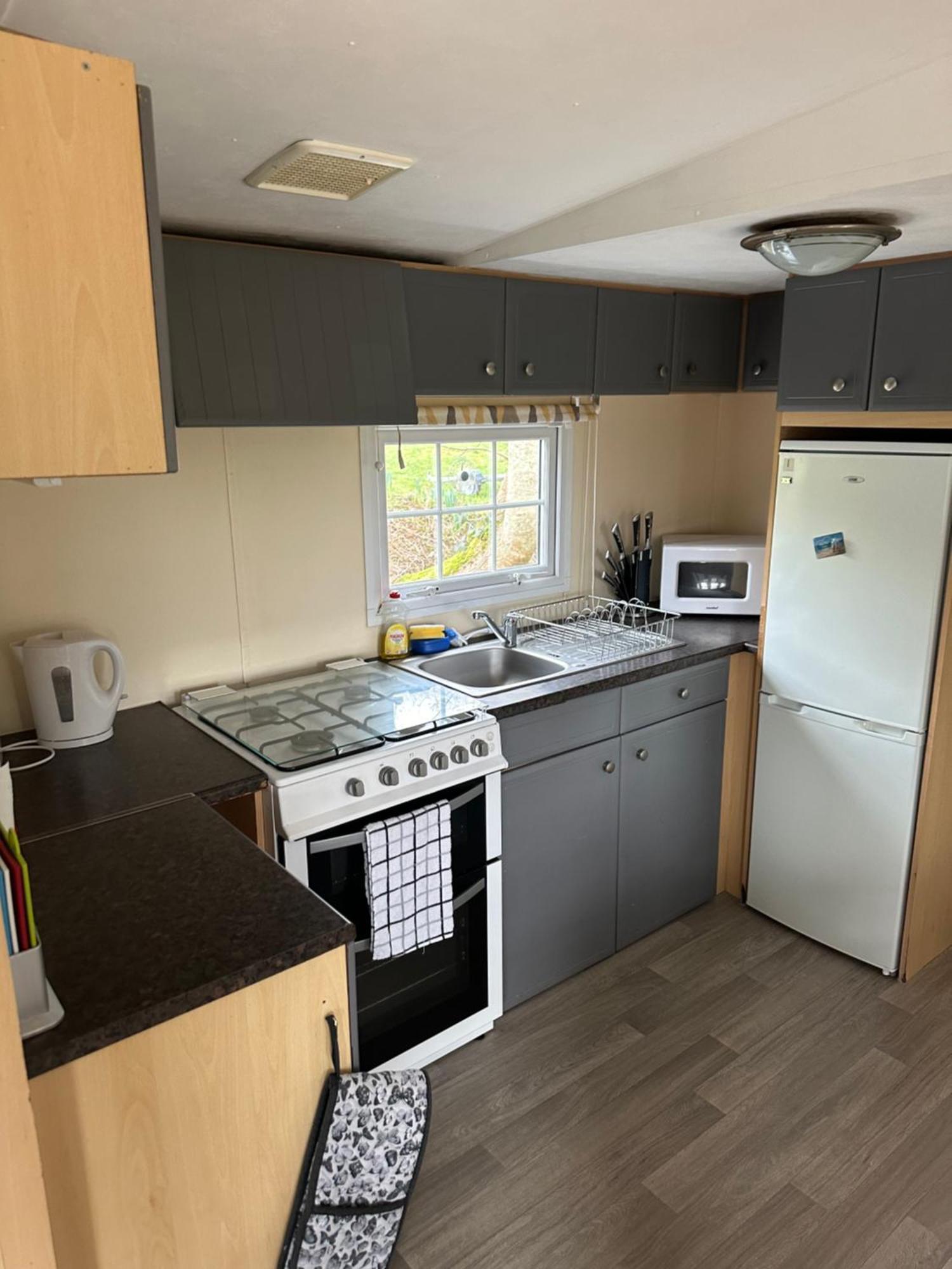 Static Mobile Home Set In Our 20 Acres Of Farmland Horspath Zewnętrze zdjęcie